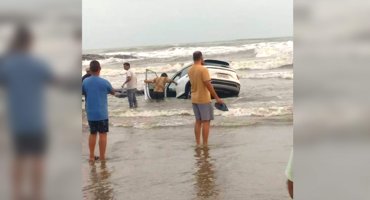 Watch: Delhi native held for driving SUV on Goa beach