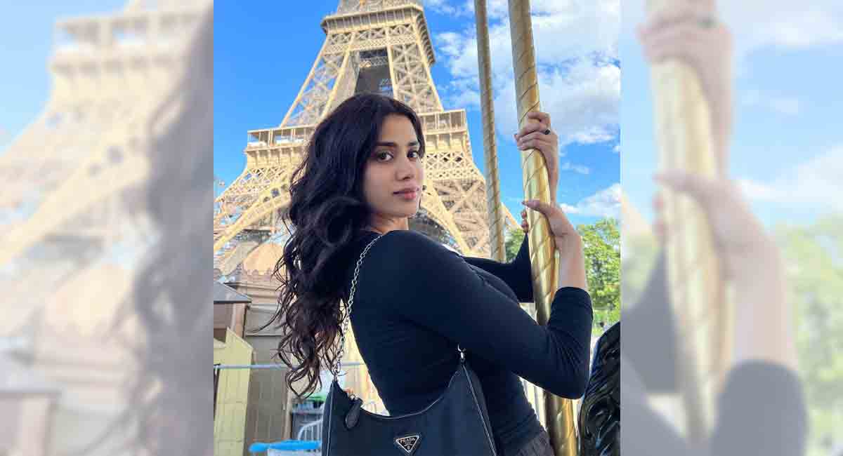 Janhvi Kapoor shares stunning pictures from France, Manish Malhotra reacts