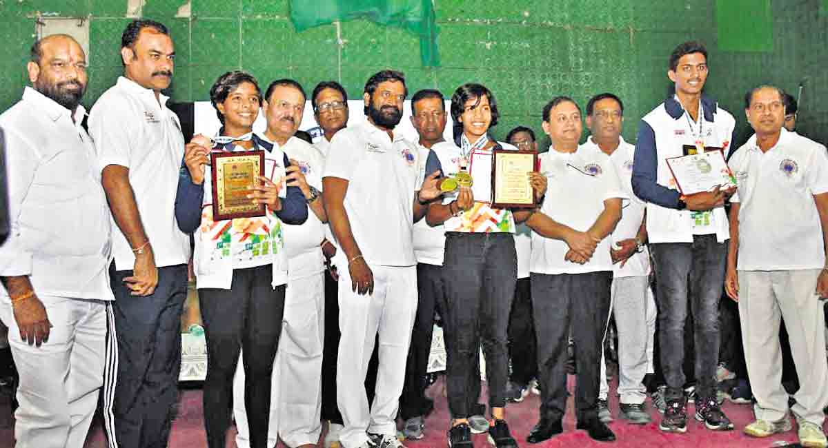 Sports Minister felicitates Khelo India Youth Games medal winners
