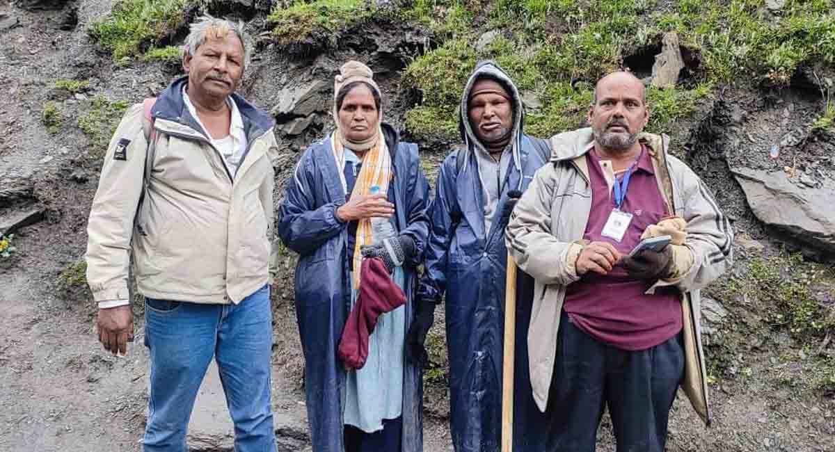 Four pilgrims from Jangaon stranded near Amarnath cave in Kashmir
