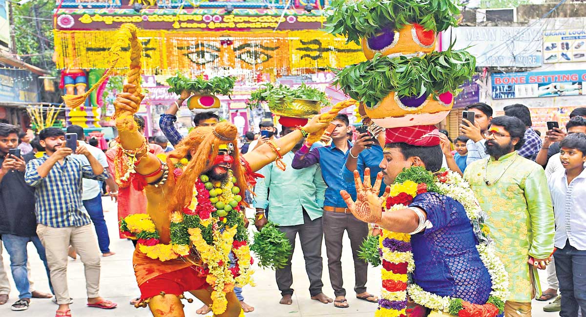 Fervour of Bonalu fiesta grips Hyderabad