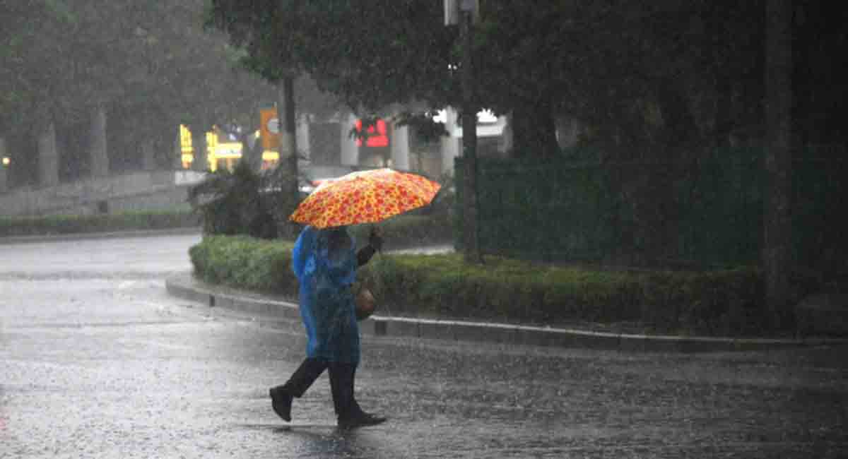 IMD forecasts heavy rains in Telangana for the next 24 hours; orange alert  issued-Telangana Today