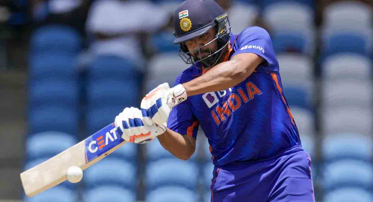 Rohit Sharma dethrones Guptill to become leading run-scorer in T20Is