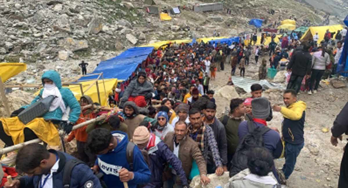 Over  lakh devotees perform Amarnath Yatra in 22 days - Telangana Today
