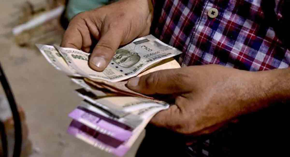 Over 66% of India’s blue-collared employees earn below Rs 15K per month: Report