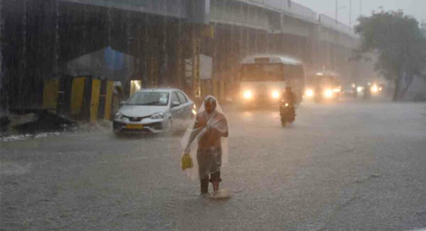 Rains continue to lash Telangana; Srisailam Dam to reach FRL soon