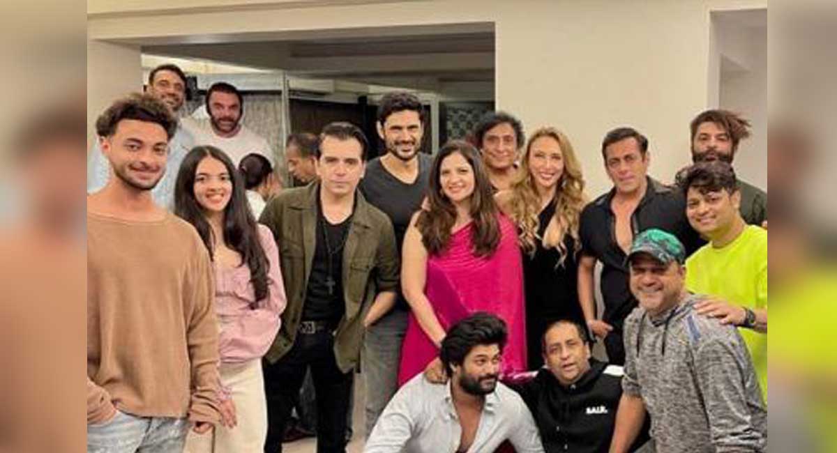 Salman Khan celebrates rumoured girlfriend Iulia Vantur’s 42nd Birthday