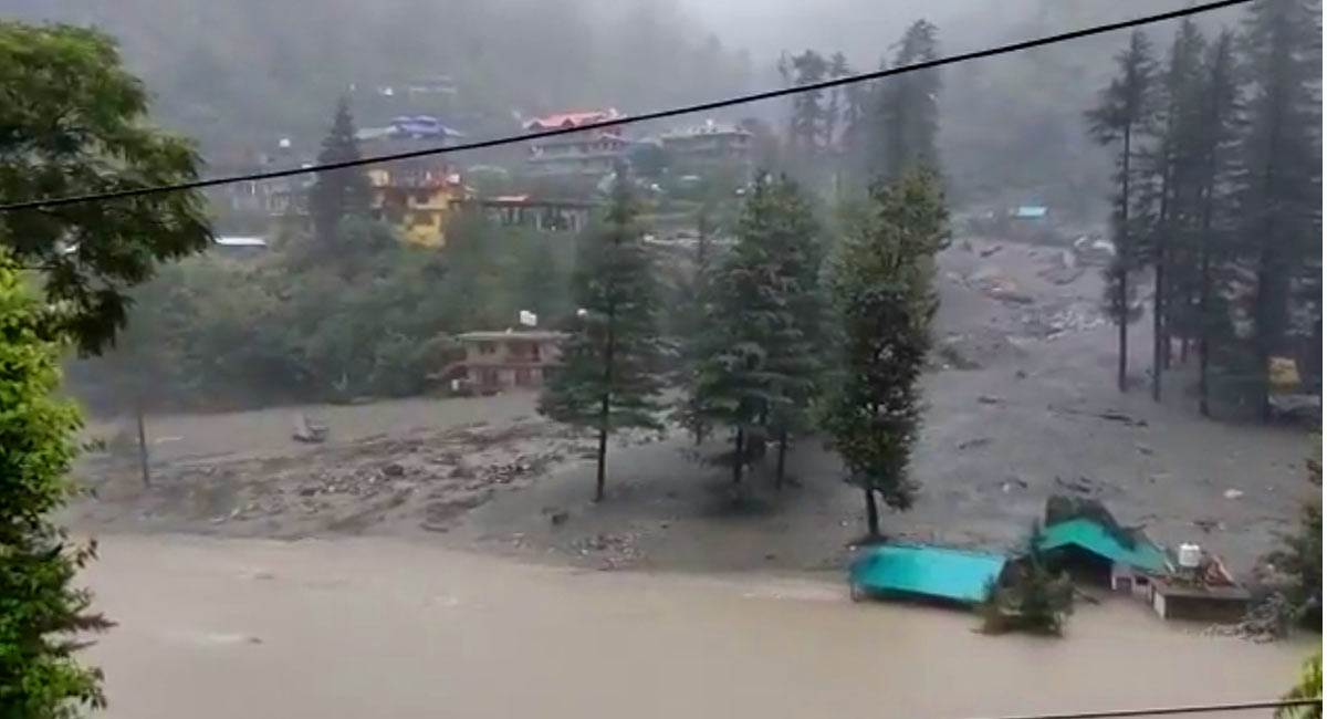 Several people feared washed away after cloud burst hits Himachal’s Kullu