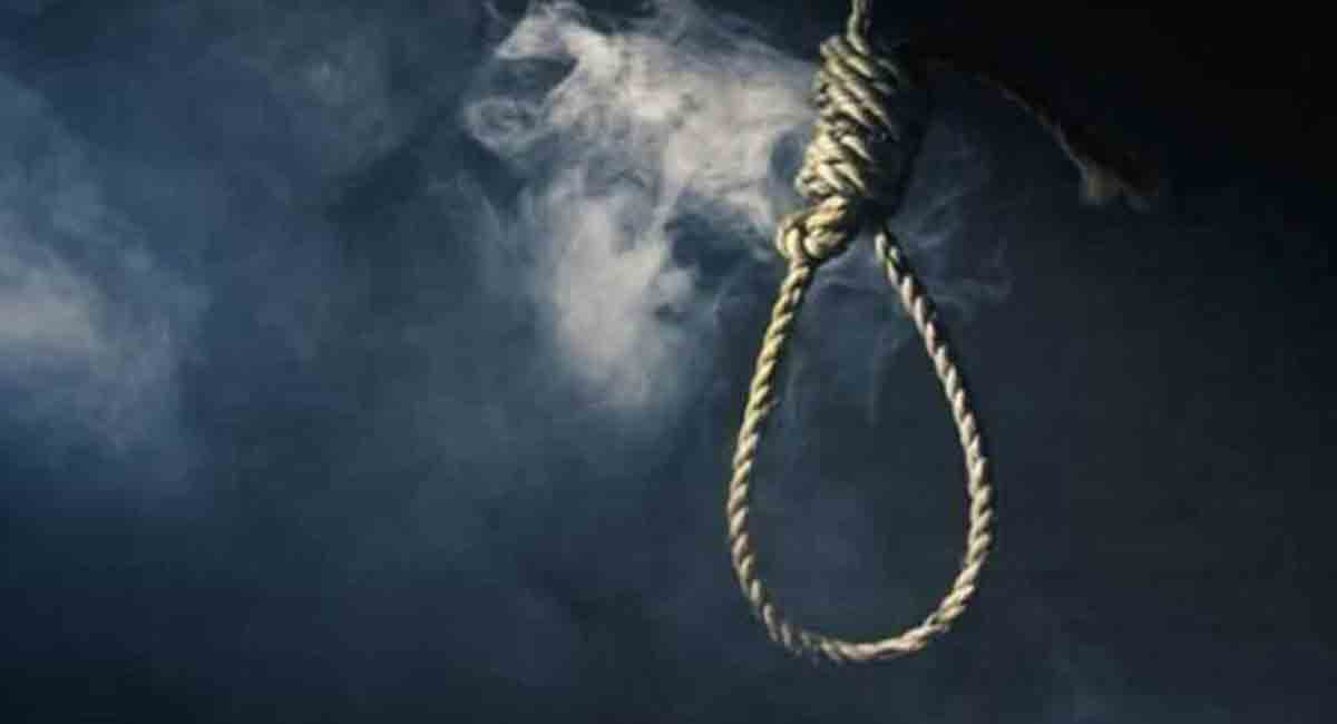Man dies, wife battling for life in suicide bid in Siddipet