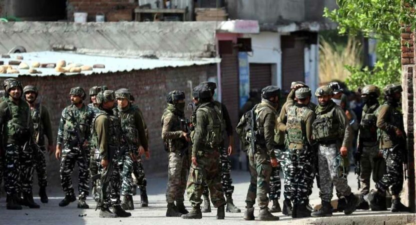 Villagers overpower 2 Lashkar terrorists, hand them over to J&K Police