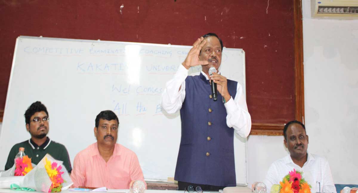 Warangal: KU VC launches free coaching for govt job aspirants at campus