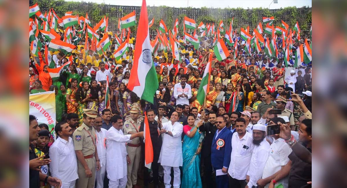 Independence Day Celebrations: Drizzle fail to dampen spirit of people in Adilabad