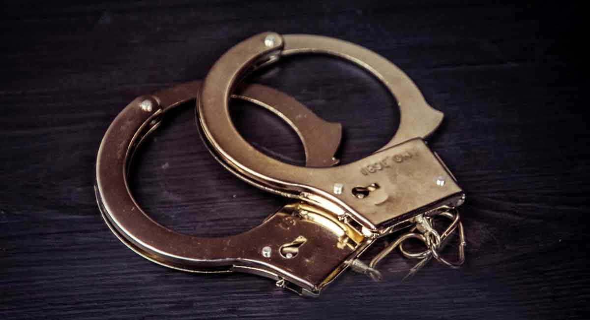 Burglary gang led by minor held in Hyderabad