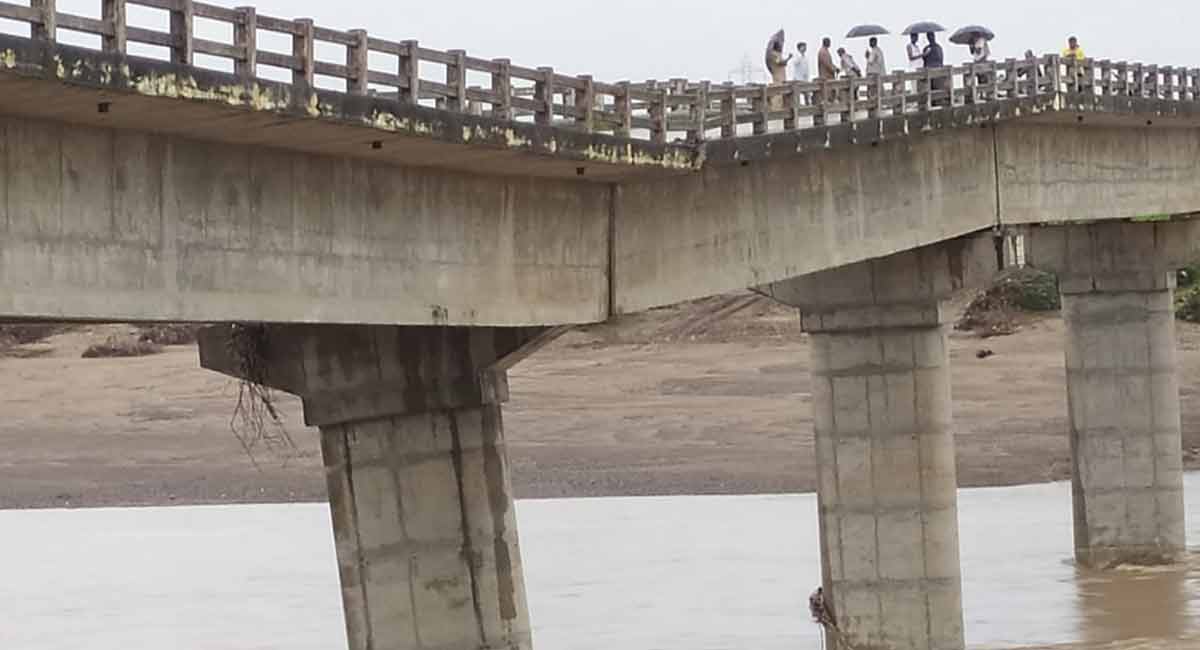 Tilted pillar poses threat for bridge in Asifabad