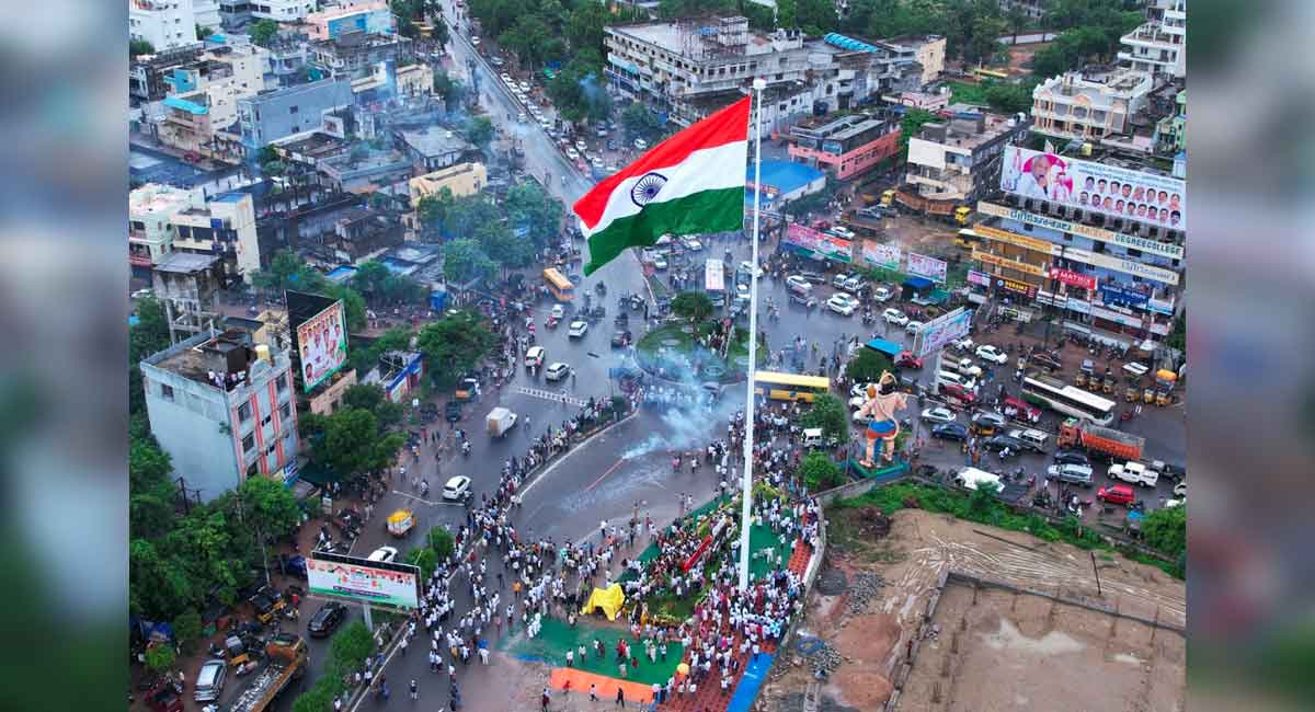 Telangana: 150 feet-height flagpole inaugurated in Mancherial