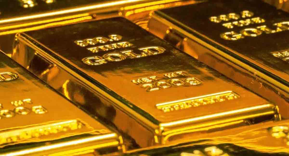 Gold futures gain Rs 120 per 10 gram