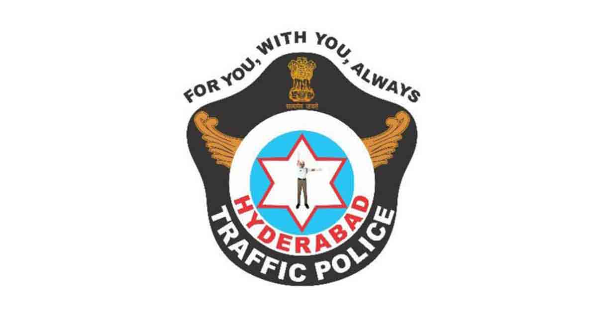 Hyderabad Traffic cops bag two Skoch awards