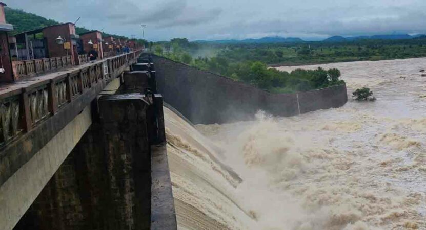 Telangana: Heavy rain forecast on Aug 8, 9 prompt officials to be alert at dams