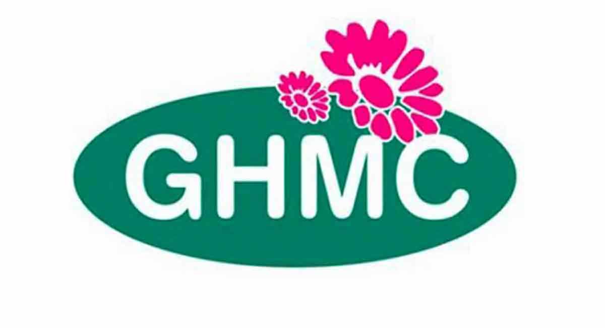 GHMC begins distribution of national flags in Hyderabad