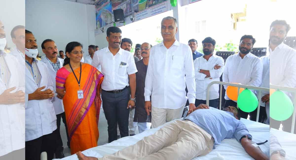 10,000 units of blood collected as part of Swatantra Bharata Vajrotsavalu