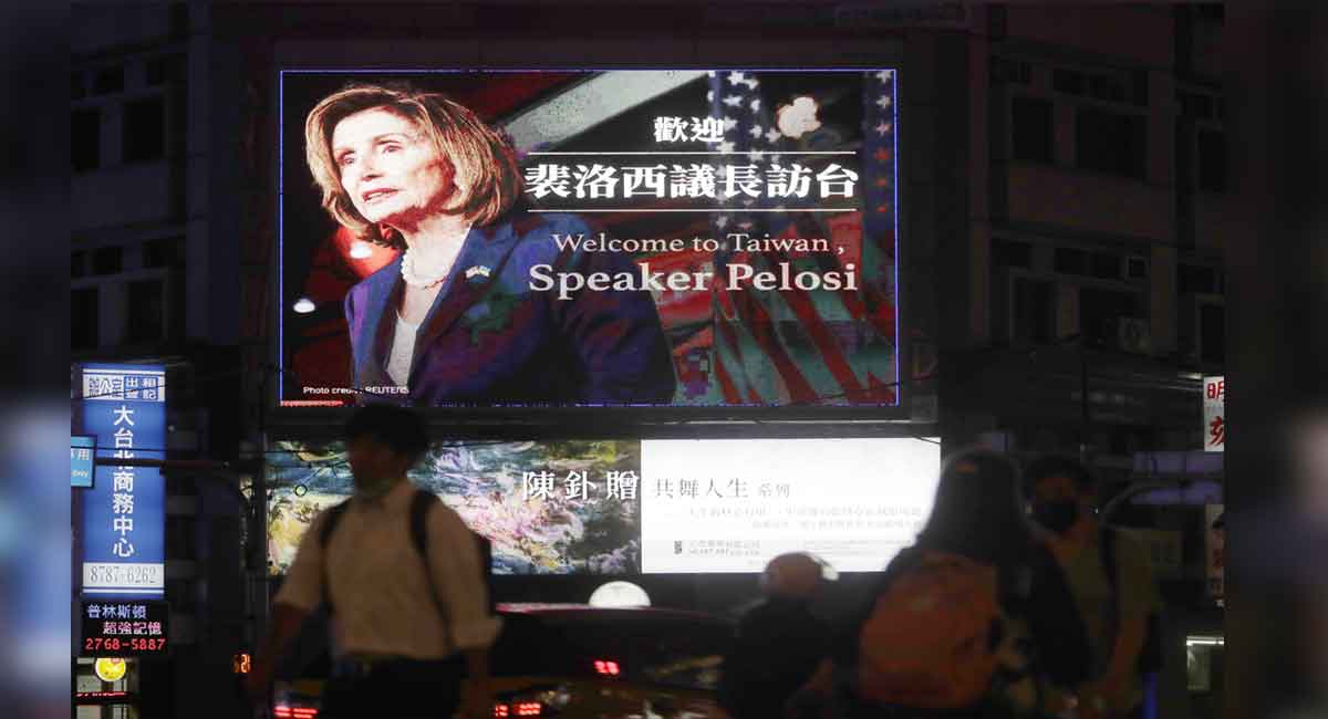 US Speaker Pelosi arrives in Taiwan, defying China