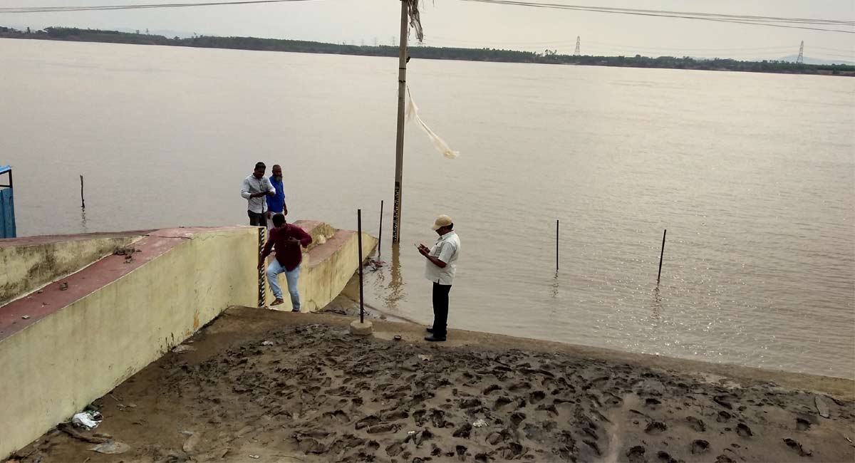 After Godavari, dams in Krishna basin brimming with water; Srisailam gates opened