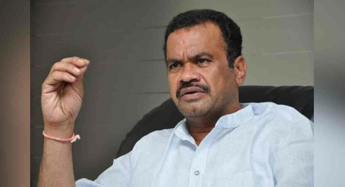 Komatireddy Venkat Reddy rejects Adhanki Dayakar’s apology, urges suspension
