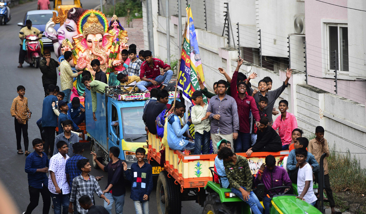 Ganesh Chaturthi: Pre-pandemic festive fervour returns in Hyderabad