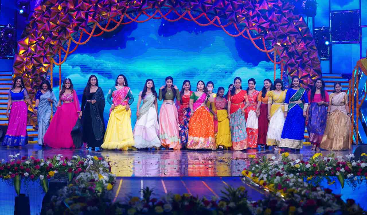 Zee Telugu's Dussehra special program 'Rarandoi Pandaga Cheddam' on September 25