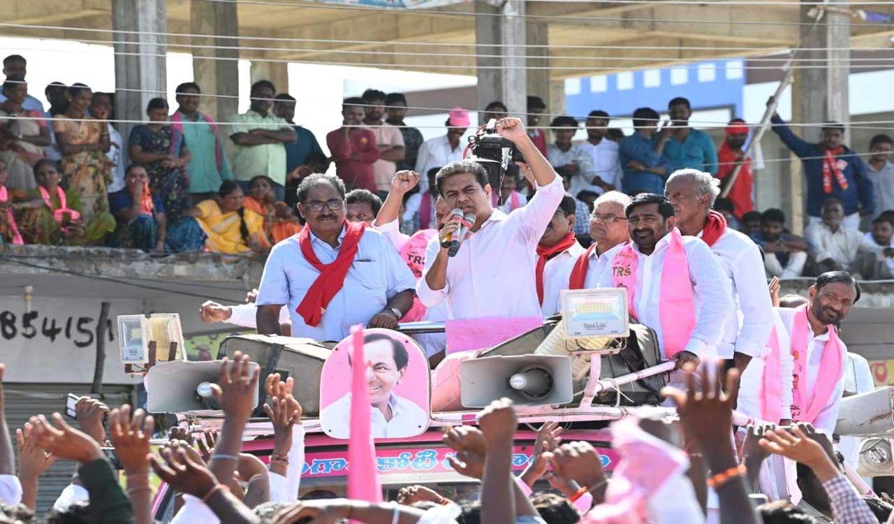 KTR promises to adopt Munugode if TRS candidate wins