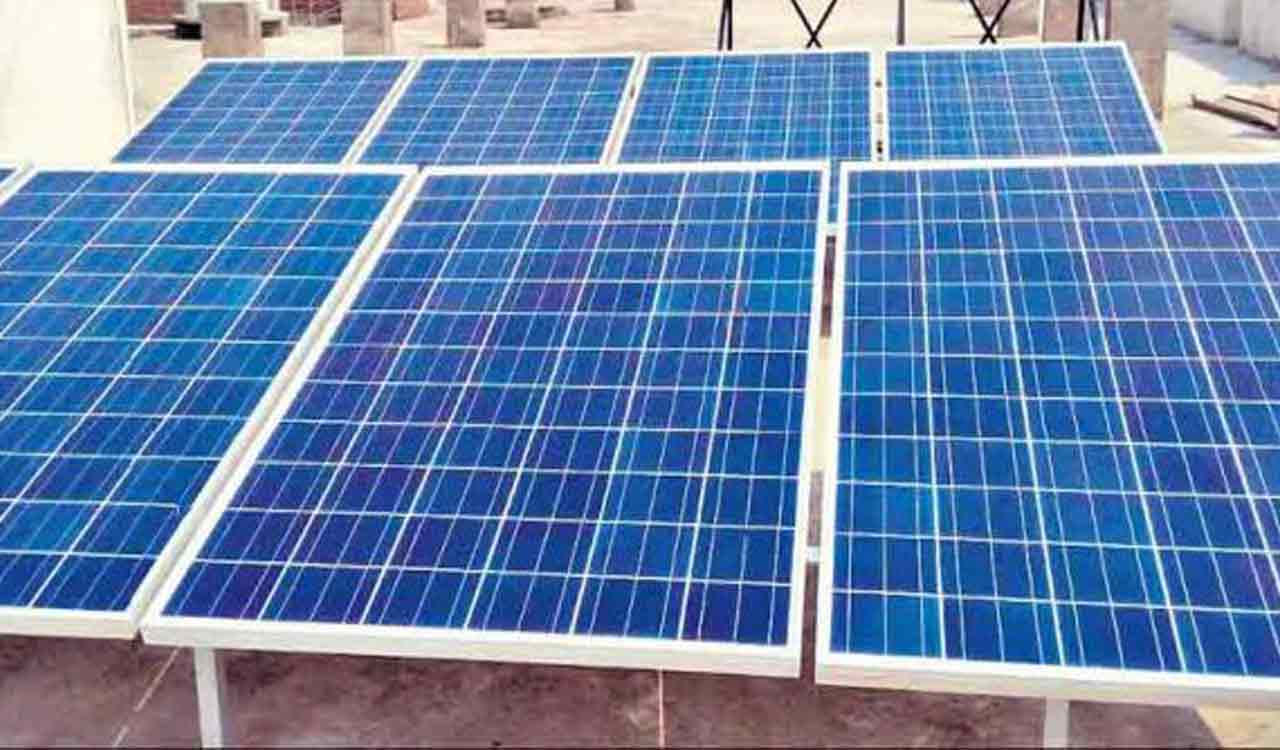 Telangana: Rooftop solar panels on 10,000 SHG members' homes soon