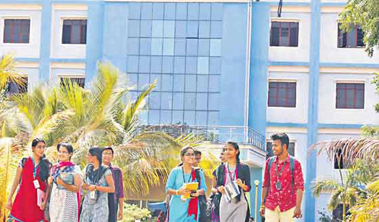 Several private engineering colleges flout fee norms in Telangana