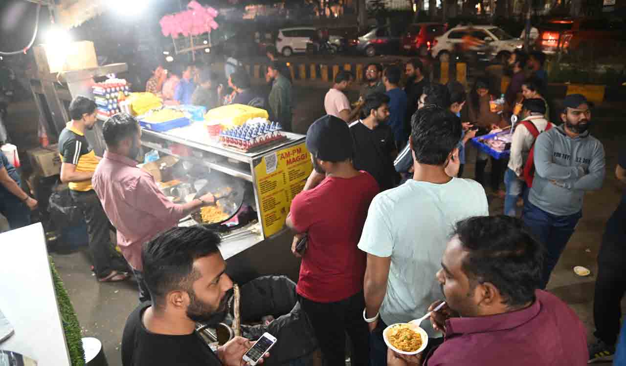 Crowded DLF night food stalls