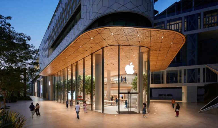 Apple's First Retail Store In Mumbai Opens On Tuesday, Check Out Pics (1)