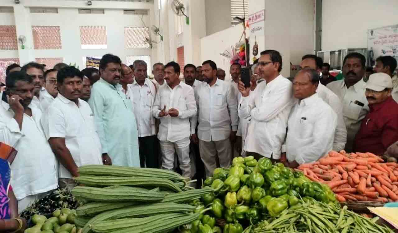 Maharastra farmers visits Gajwel