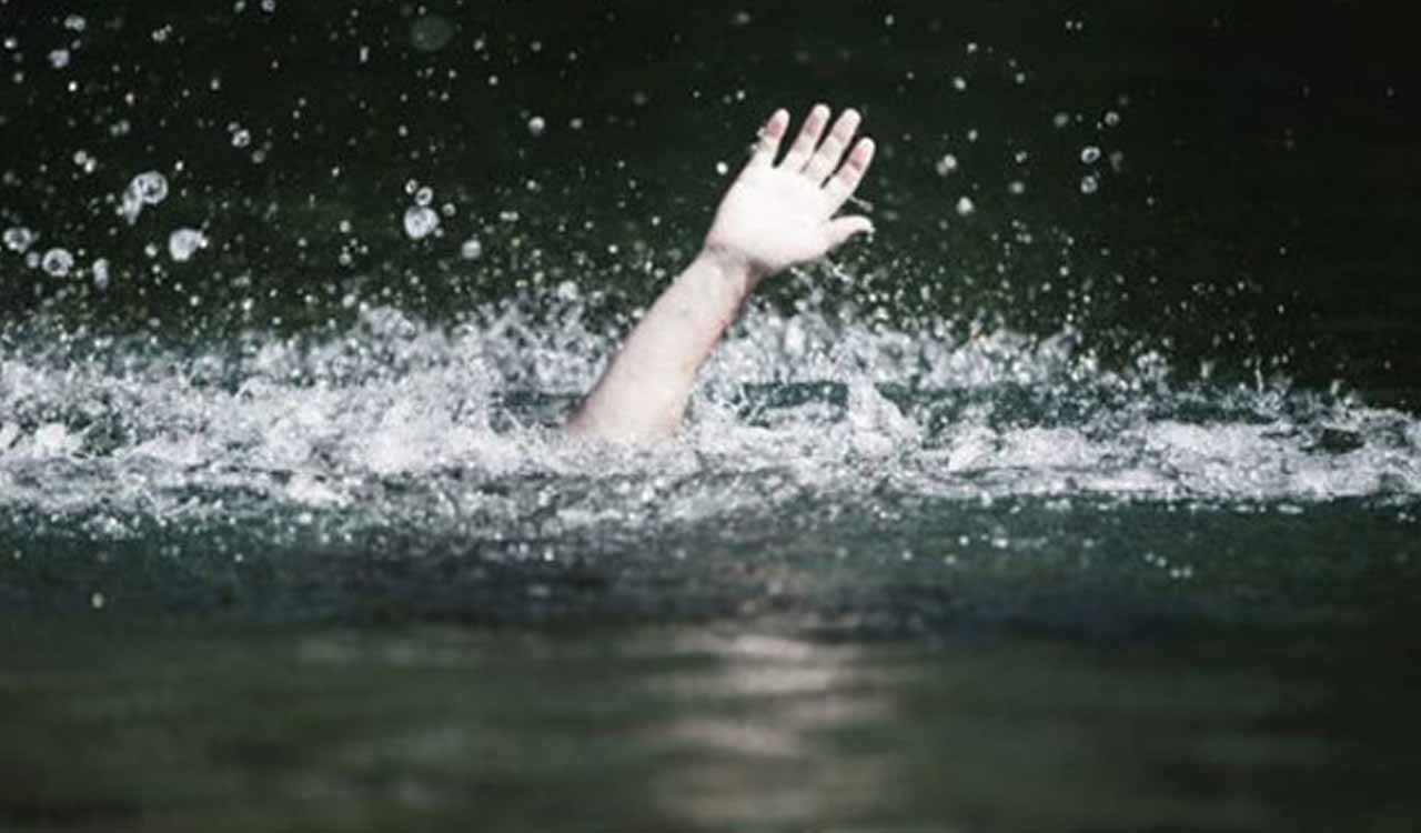 Hyderabad: Two drown in Musi while saving horse-Telangana Today