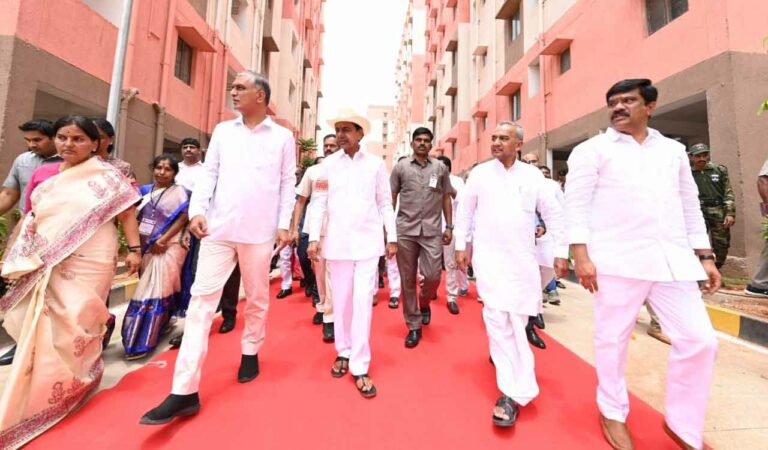 Cm Kcr Inaugurates Asia’s Largest Govt Funded Housing Project At Kollur (1)