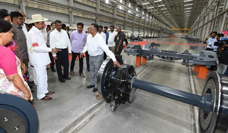 Cm Kcr Inaugurates Medha Rail Coach Factory At Kondakal (2)