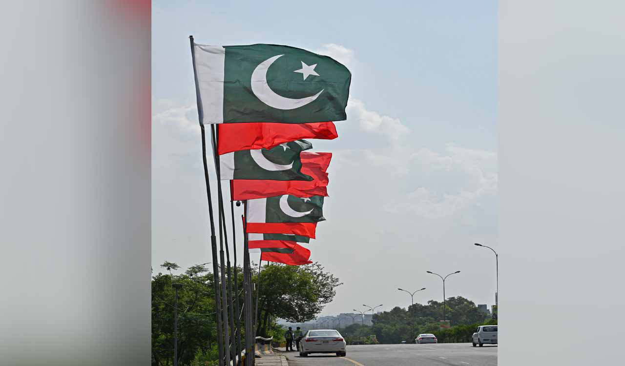 Pakistan and China ink six agreements to expedite cooperation under 2nd phase of CPEC
