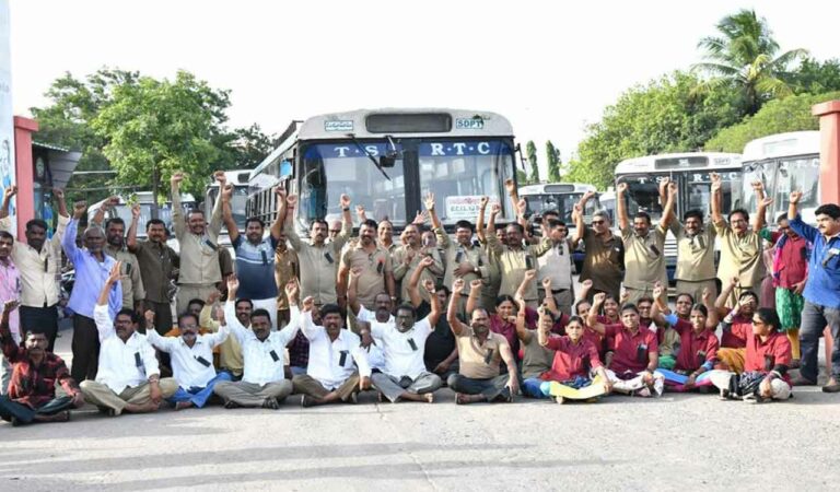 Tsrtc Employees Protest Intensifies, Governor Calls For Talks, Claims She Is ‘studying’ Bill (2)