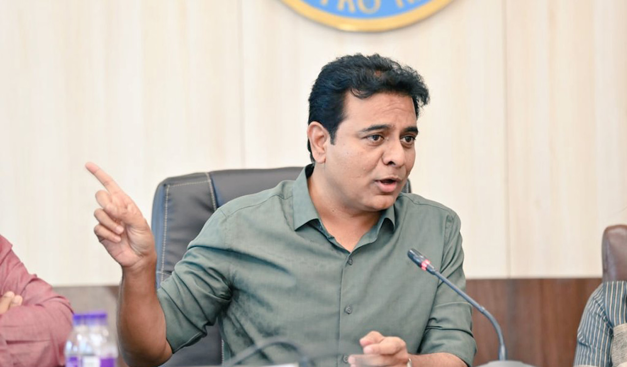 Medical colleges launch should be a grand fete, says KTR
