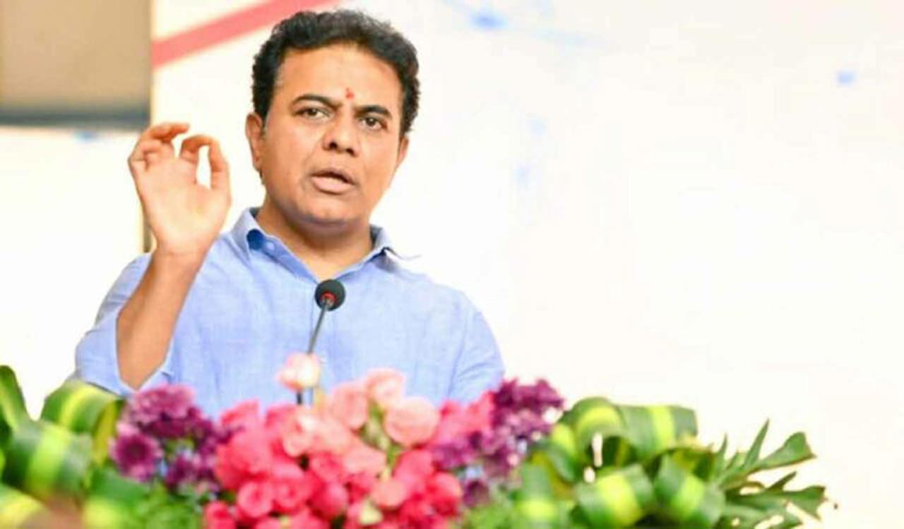 Palamuru project inauguration should be a great fete, says KTR
