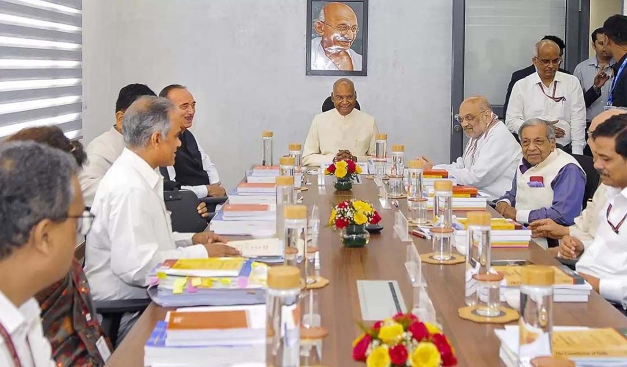 Kovind-led panel in process of submitting report on simultaneous polls