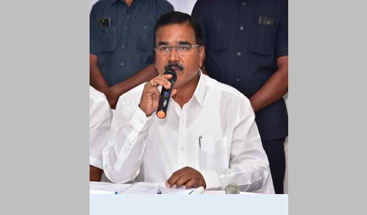 Telangana has adequate stocks of all fertilizers: Niranjan Reddy