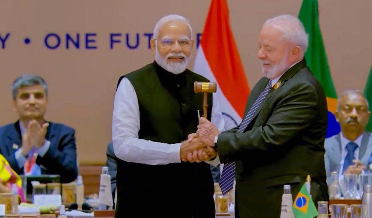 PM Modi hands over G20 ceremonial gavel to Brazilian president