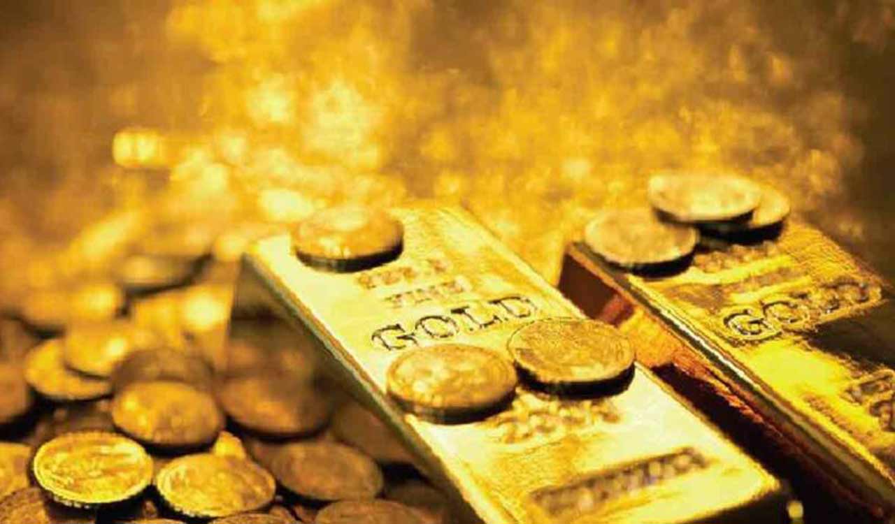 Gold futures rise Rs 150 to Rs 58,738