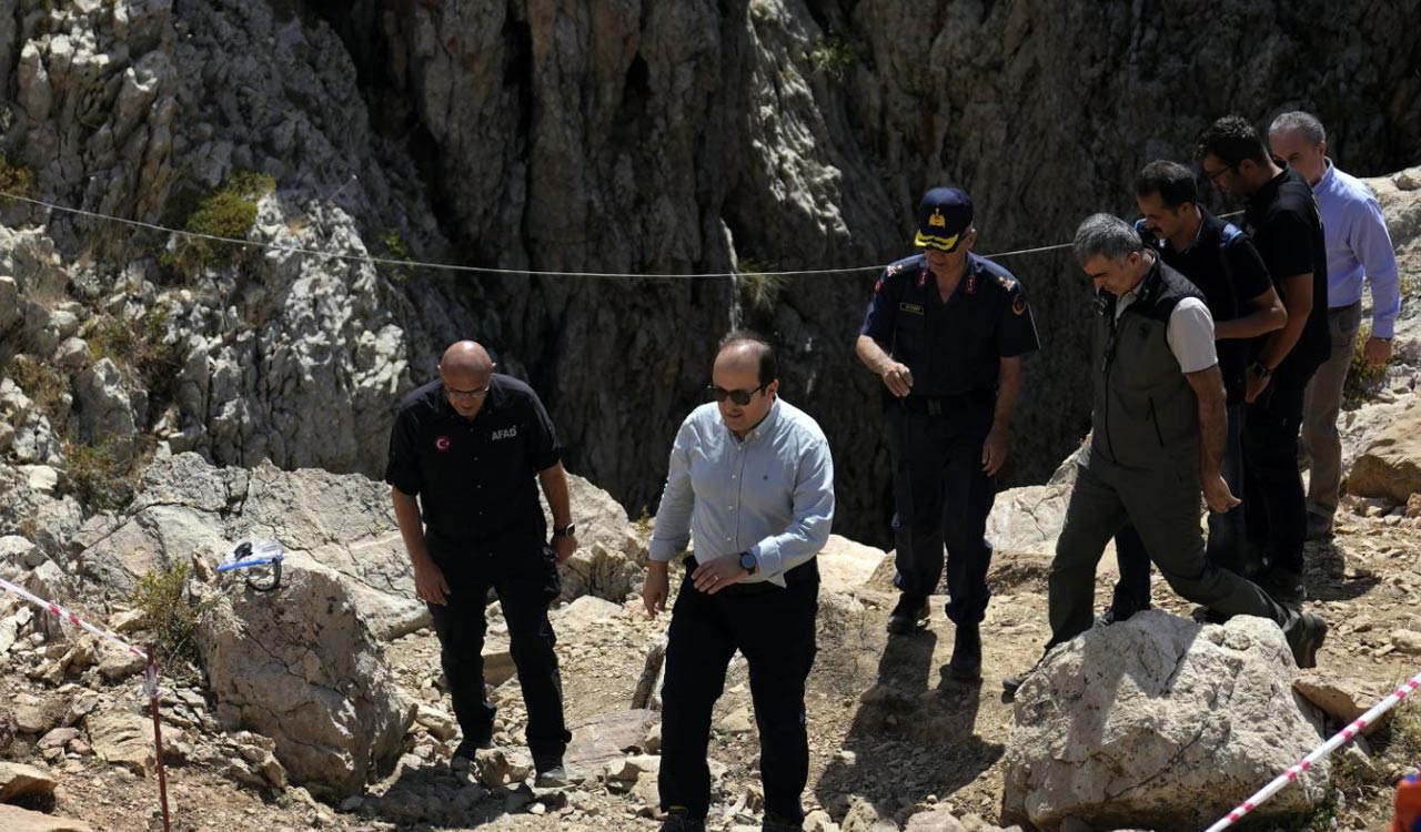 Rescue begins of ailing US researcher stuck 3,000 feet inside a Turkish cave, say Turkish officials