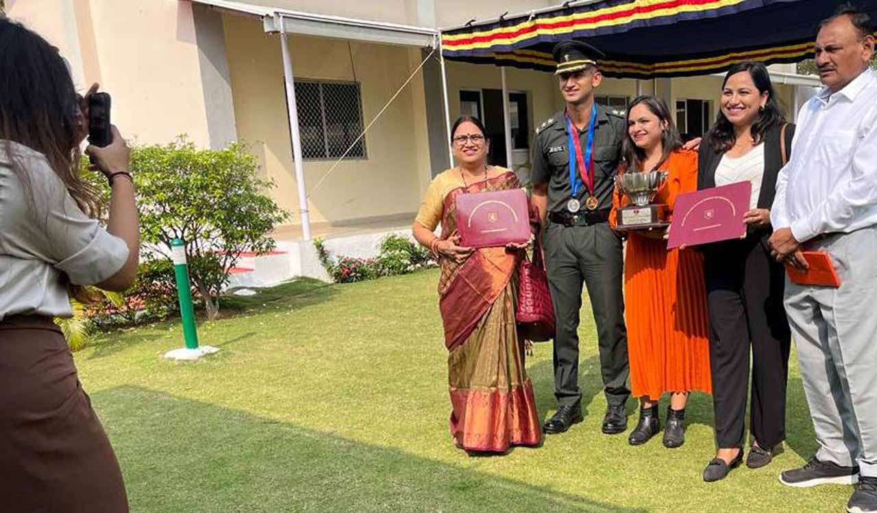 MCEME's 104th convocation witnesses graduation of 33 BTech student officers-Telangana Today - Vimarsana News