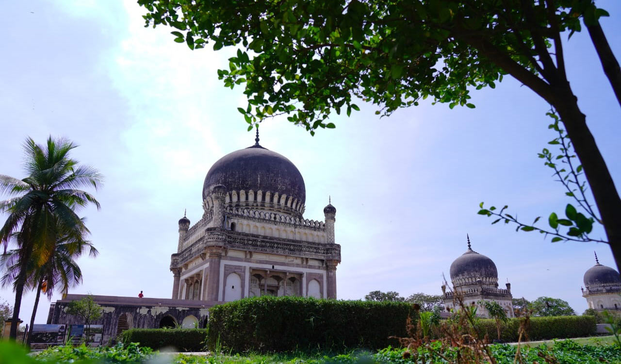 Hexagon presents digital twin of ‘Qutub Shahi Tombs’ to Telangana govt