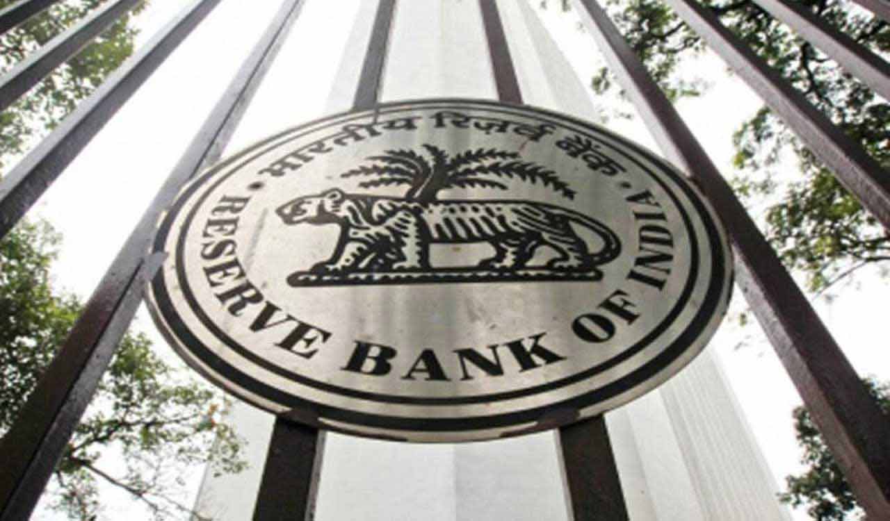 RBI directs banks to keep its branches dealing in govt business to remain open on Mar 31